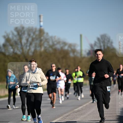 06.04.2025 - 44. Internationalen Wilhelmsburger Insellauf Dr. Thomas Lammeyer http://msf.ph/oto/7562379 06.04.2025 09:37:12 Laufen 4483 meine-sportfotos.de