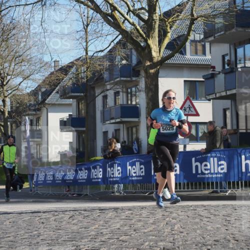 06.04.2025 - 44. Internationalen Wilhelmsburger Insellauf Luisa Fischer http://msf.ph/oto/7562476 06.04.2025 10:31:16 Ziel 976, 5025, 3542 meine-sportfotos.de