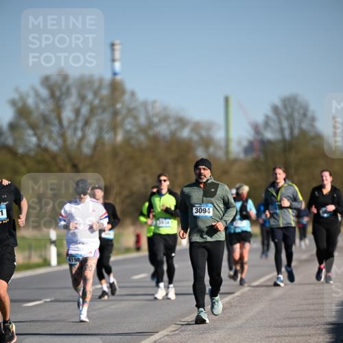 06.04.2025 - 44. Internationalen Wilhelmsburger Insellauf Dr. Thomas Lammeyer http://msf.ph/oto/7562493 06.04.2025 09:37:17 Laufen 1, 4198, 3094 meine-sportfotos.de