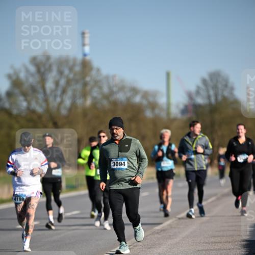 06.04.2025 - 44. Internationalen Wilhelmsburger Insellauf Dr. Thomas Lammeyer http://msf.ph/oto/7562533 06.04.2025 09:37:18 Laufen 4198, 3094 meine-sportfotos.de