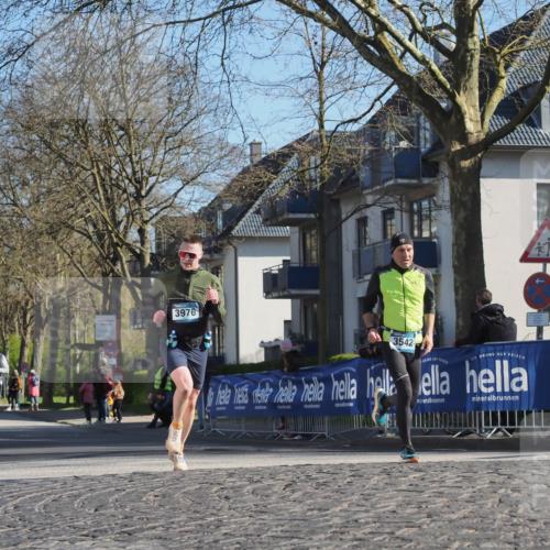 06.04.2025 - 44. Internationalen Wilhelmsburger Insellauf Luisa Fischer http://msf.ph/oto/7562547 06.04.2025 10:31:18 Ziel 3976, 3542 meine-sportfotos.de