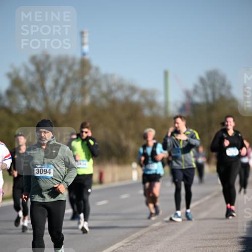06.04.2025 - 44. Internationalen Wilhelmsburger Insellauf Dr. Thomas Lammeyer http://msf.ph/oto/7562569 06.04.2025 09:37:20 Laufen 3094 meine-sportfotos.de