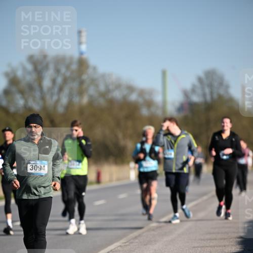 06.04.2025 - 44. Internationalen Wilhelmsburger Insellauf Dr. Thomas Lammeyer http://msf.ph/oto/7562578 06.04.2025 09:37:20 Laufen 3094 meine-sportfotos.de