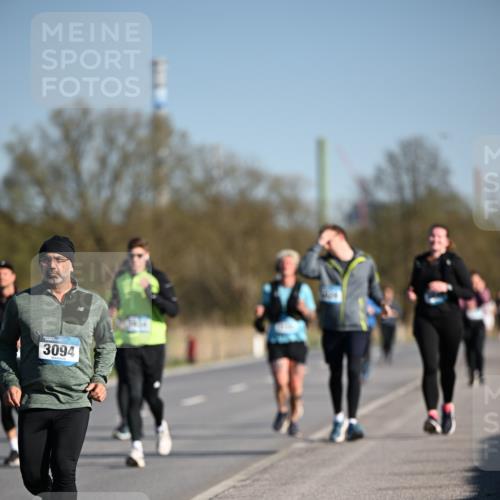 06.04.2025 - 44. Internationalen Wilhelmsburger Insellauf Dr. Thomas Lammeyer http://msf.ph/oto/7562582 06.04.2025 09:37:20 Laufen 3094 meine-sportfotos.de