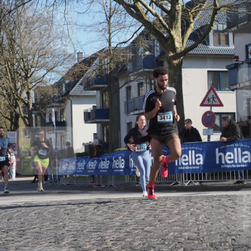 06.04.2025 - 44. Internationalen Wilhelmsburger Insellauf Luisa Fischer http://msf.ph/oto/7562650 06.04.2025 10:31:42 Ziel 4057, 4223, 4271, 3413, 3962, 4497 meine-sportfotos.de