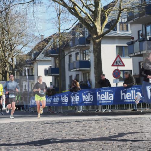 06.04.2025 - 44. Internationalen Wilhelmsburger Insellauf Luisa Fischer http://msf.ph/oto/7562671 06.04.2025 10:31:43 Ziel 4271, 3962, 449 meine-sportfotos.de