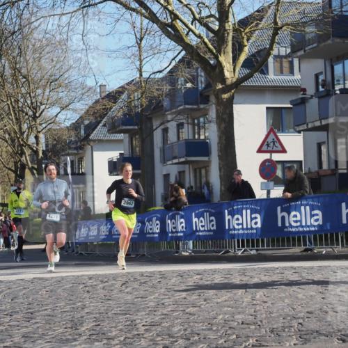 06.04.2025 - 44. Internationalen Wilhelmsburger Insellauf Luisa Fischer http://msf.ph/oto/7562678 06.04.2025 10:31:43 Ziel 4223, 4271, 3962 meine-sportfotos.de