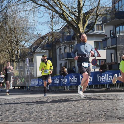 06.04.2025 - 44. Internationalen Wilhelmsburger Insellauf Luisa Fischer http://msf.ph/oto/7562717 06.04.2025 10:31:45 Ziel 4271, 405, 4223, 3962 meine-sportfotos.de