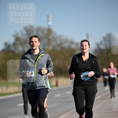 06.04.2025 - 44. Internationalen Wilhelmsburger Insellauf Dr. Thomas Lammeyer http://msf.ph/oto/7562719 06.04.2025 09:37:27 Laufen 30 meine-sportfotos.de