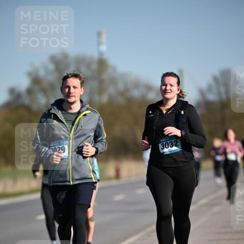 06.04.2025 - 44. Internationalen Wilhelmsburger Insellauf Dr. Thomas Lammeyer http://msf.ph/oto/7562724 06.04.2025 09:37:27 Laufen 029, 3032 meine-sportfotos.de