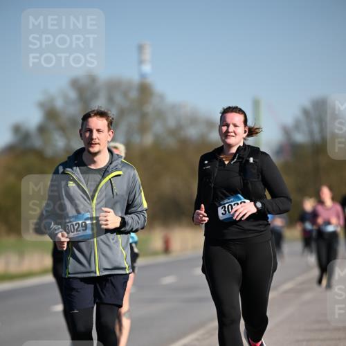 06.04.2025 - 44. Internationalen Wilhelmsburger Insellauf Dr. Thomas Lammeyer http://msf.ph/oto/7562727 06.04.2025 09:37:27 Laufen 3029, 302 meine-sportfotos.de
