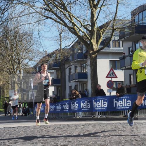 06.04.2025 - 44. Internationalen Wilhelmsburger Insellauf Luisa Fischer http://msf.ph/oto/7562754 06.04.2025 10:31:46 Ziel 4484, 4057, 4223 meine-sportfotos.de