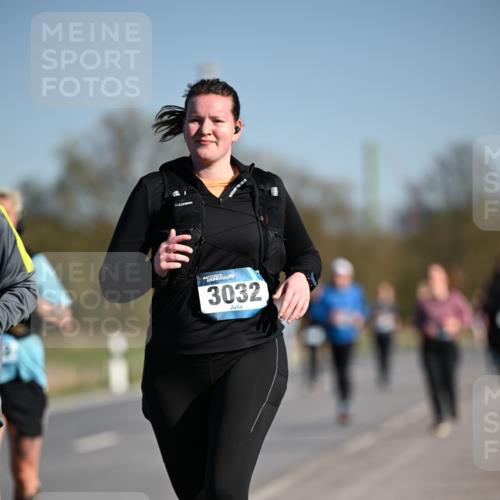06.04.2025 - 44. Internationalen Wilhelmsburger Insellauf Dr. Thomas Lammeyer http://msf.ph/oto/7562772 06.04.2025 09:37:29 Laufen 3032 meine-sportfotos.de