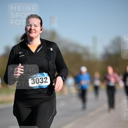 06.04.2025 - 44. Internationalen Wilhelmsburger Insellauf Dr. Thomas Lammeyer http://msf.ph/oto/7562790 06.04.2025 09:37:29 Laufen 3032 meine-sportfotos.de