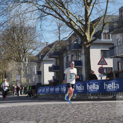 06.04.2025 - 44. Internationalen Wilhelmsburger Insellauf Luisa Fischer http://msf.ph/oto/7562791 06.04.2025 10:31:49 Ziel 4484 meine-sportfotos.de