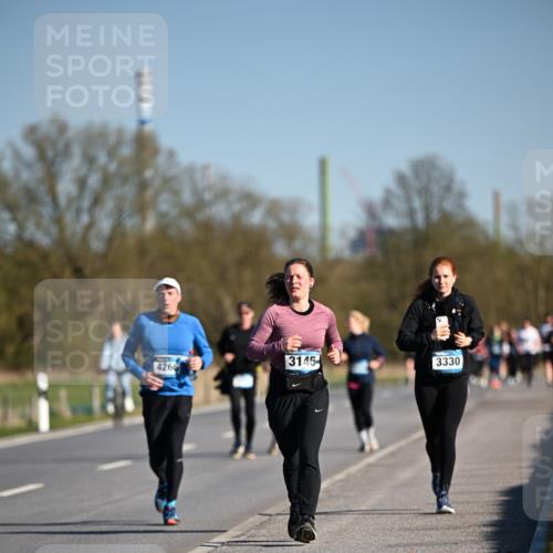 06.04.2025 - 44. Internationalen Wilhelmsburger Insellauf Dr. Thomas Lammeyer http://msf.ph/oto/7562794 06.04.2025 09:37:34 Laufen 4266, 3145, 3330 meine-sportfotos.de