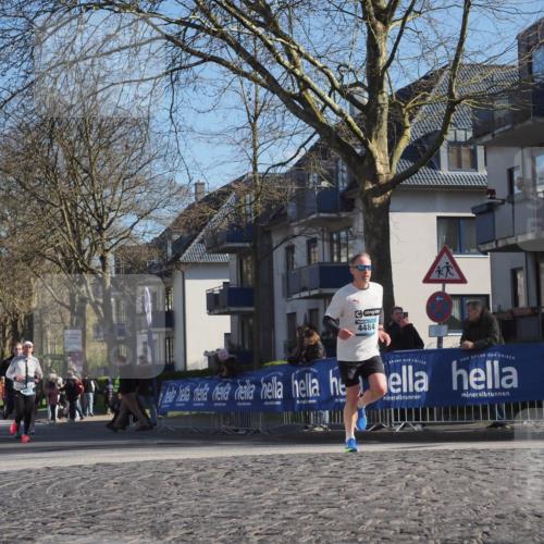 06.04.2025 - 44. Internationalen Wilhelmsburger Insellauf Luisa Fischer http://msf.ph/oto/7562796 06.04.2025 10:31:49 Ziel 4484 meine-sportfotos.de