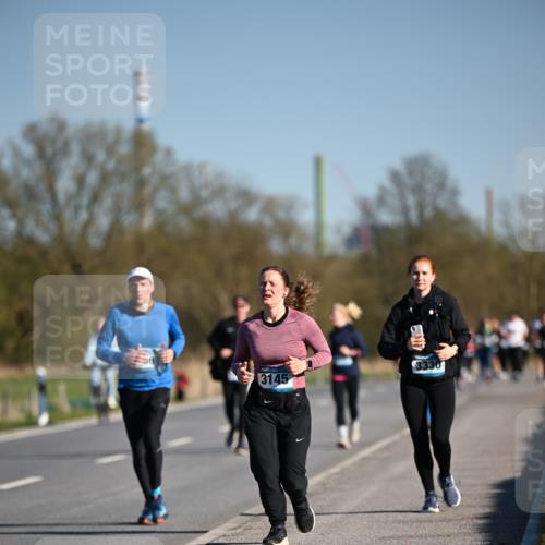 06.04.2025 - 44. Internationalen Wilhelmsburger Insellauf Dr. Thomas Lammeyer http://msf.ph/oto/7562808 06.04.2025 09:37:35 Laufen 3330, 3145 meine-sportfotos.de