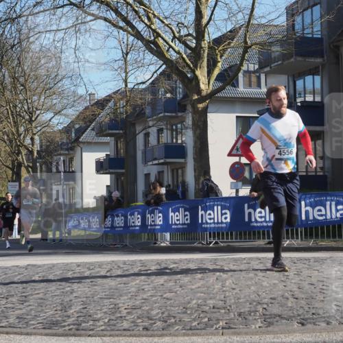 06.04.2025 - 44. Internationalen Wilhelmsburger Insellauf Luisa Fischer http://msf.ph/oto/7562860 06.04.2025 10:32:09 Ziel 3359, 5092, 4556 meine-sportfotos.de