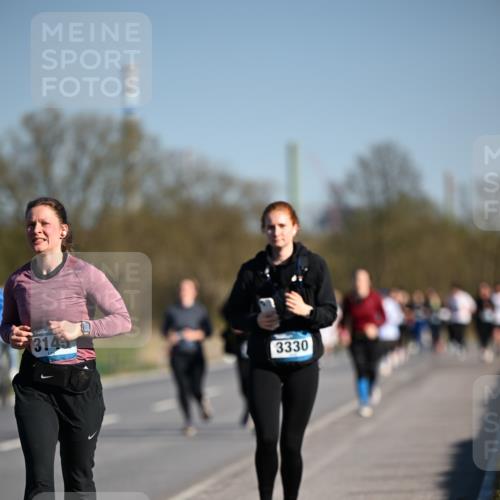 06.04.2025 - 44. Internationalen Wilhelmsburger Insellauf Dr. Thomas Lammeyer http://msf.ph/oto/7562892 06.04.2025 09:37:38 Laufen 3145, 3330 meine-sportfotos.de