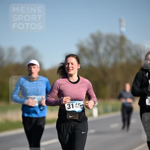 06.04.2025 - 44. Internationalen Wilhelmsburger Insellauf Dr. Thomas Lammeyer http://msf.ph/oto/7562901 06.04.2025 09:37:39 Laufen 3145, 3 meine-sportfotos.de