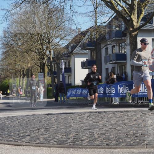 06.04.2025 - 44. Internationalen Wilhelmsburger Insellauf Luisa Fischer http://msf.ph/oto/7562914 06.04.2025 10:32:12 Ziel 4242, 3, 359, 227 meine-sportfotos.de