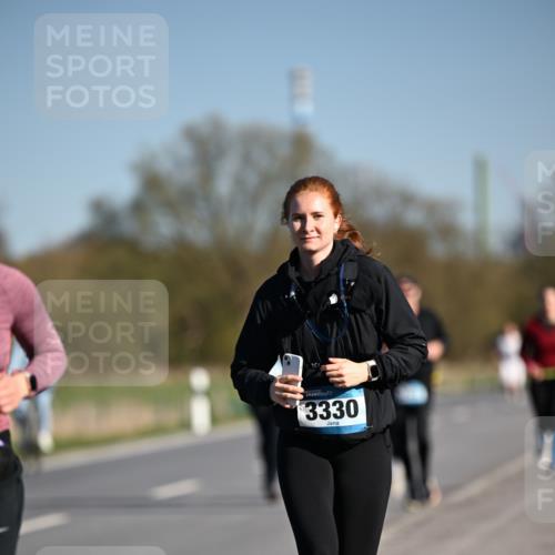 06.04.2025 - 44. Internationalen Wilhelmsburger Insellauf Dr. Thomas Lammeyer http://msf.ph/oto/7562915 06.04.2025 09:37:41 Laufen 3330 meine-sportfotos.de
