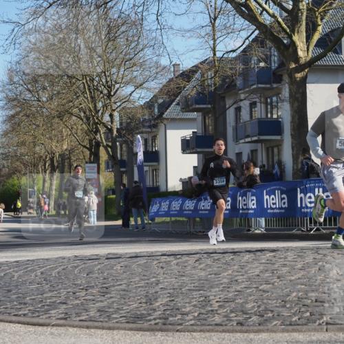 06.04.2025 - 44. Internationalen Wilhelmsburger Insellauf Luisa Fischer http://msf.ph/oto/7562916 06.04.2025 10:32:12 Ziel 4242, 3359, 5092 meine-sportfotos.de