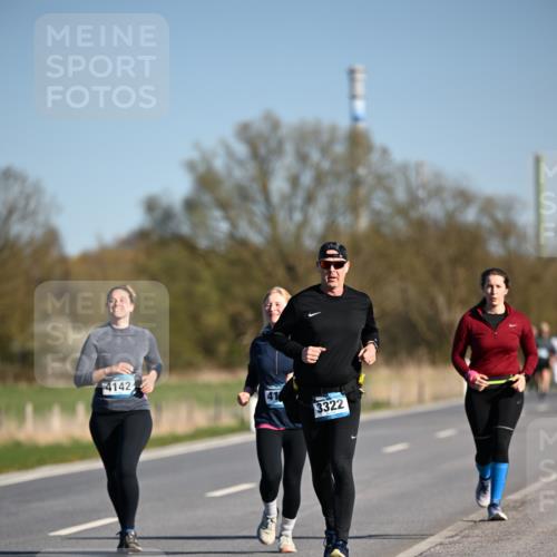 06.04.2025 - 44. Internationalen Wilhelmsburger Insellauf Dr. Thomas Lammeyer http://msf.ph/oto/7562936 06.04.2025 09:37:44 Laufen 4142, 3322 meine-sportfotos.de