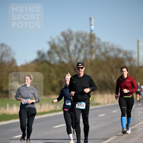 06.04.2025 - 44. Internationalen Wilhelmsburger Insellauf Dr. Thomas Lammeyer http://msf.ph/oto/7562943 06.04.2025 09:37:44 Laufen 414, 414, 3322 meine-sportfotos.de