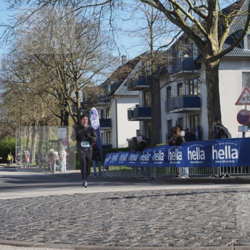 06.04.2025 - 44. Internationalen Wilhelmsburger Insellauf Luisa Fischer http://msf.ph/oto/7562952 06.04.2025 10:32:13 Ziel 3, 4242 meine-sportfotos.de