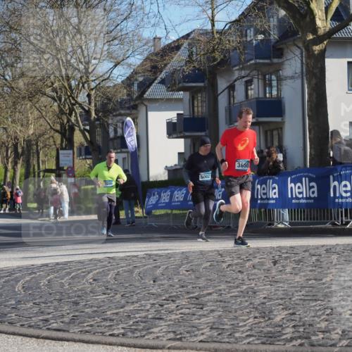 06.04.2025 - 44. Internationalen Wilhelmsburger Insellauf Luisa Fischer http://msf.ph/oto/7562971 06.04.2025 10:32:24 Ziel 5086, 5002, 3650 meine-sportfotos.de