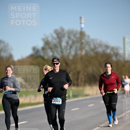 06.04.2025 - 44. Internationalen Wilhelmsburger Insellauf Dr. Thomas Lammeyer http://msf.ph/oto/7562972 06.04.2025 09:37:45 Laufen 3322 meine-sportfotos.de