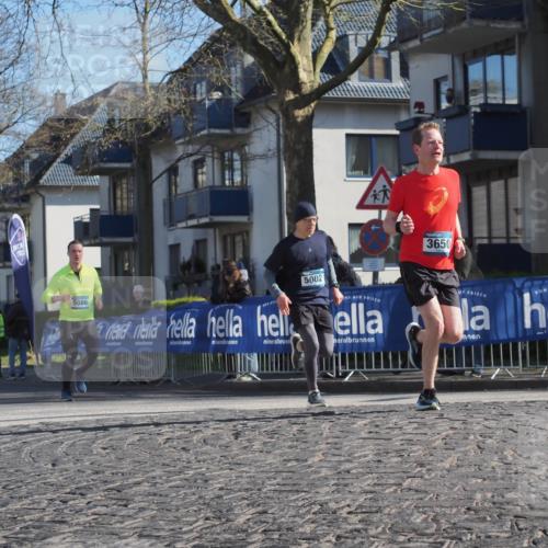 06.04.2025 - 44. Internationalen Wilhelmsburger Insellauf Luisa Fischer http://msf.ph/oto/7562991 06.04.2025 10:32:25 Ziel 3650, 5086, 5002 meine-sportfotos.de