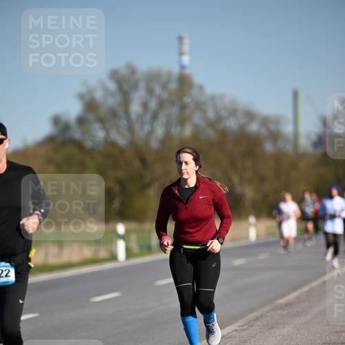 06.04.2025 - 44. Internationalen Wilhelmsburger Insellauf Dr. Thomas Lammeyer http://msf.ph/oto/7563002 06.04.2025 09:37:48 Laufen 22 meine-sportfotos.de