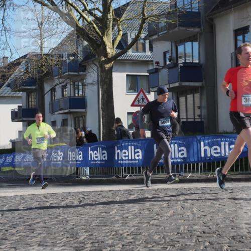 06.04.2025 - 44. Internationalen Wilhelmsburger Insellauf Luisa Fischer http://msf.ph/oto/7563003 06.04.2025 10:32:26 Ziel 5086, 5002, 3650 meine-sportfotos.de