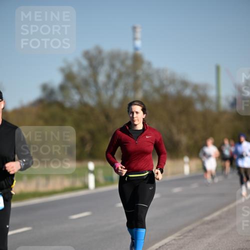 06.04.2025 - 44. Internationalen Wilhelmsburger Insellauf Dr. Thomas Lammeyer http://msf.ph/oto/7563010 06.04.2025 09:37:48 Laufen  meine-sportfotos.de