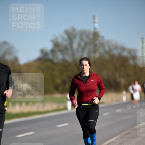 06.04.2025 - 44. Internationalen Wilhelmsburger Insellauf Dr. Thomas Lammeyer http://msf.ph/oto/7563026 06.04.2025 09:37:48 Laufen  meine-sportfotos.de