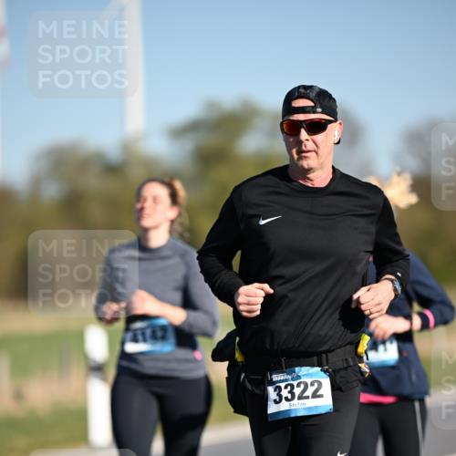 06.04.2025 - 44. Internationalen Wilhelmsburger Insellauf Dr. Thomas Lammeyer http://msf.ph/oto/7563046 06.04.2025 09:37:50 Laufen 3322 meine-sportfotos.de
