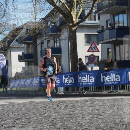 06.04.2025 - 44. Internationalen Wilhelmsburger Insellauf Luisa Fischer http://msf.ph/oto/7563077 06.04.2025 10:32:49 Ziel 3, 3760 meine-sportfotos.de
