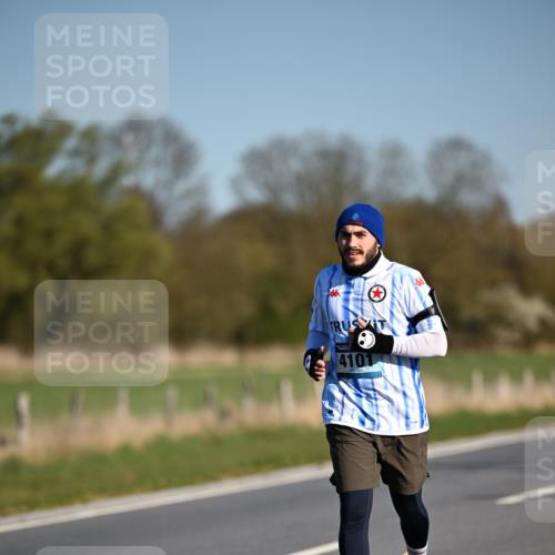 06.04.2025 - 44. Internationalen Wilhelmsburger Insellauf Dr. Thomas Lammeyer http://msf.ph/oto/7563081 06.04.2025 09:38:02 Laufen 4101 meine-sportfotos.de