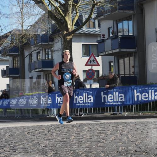 06.04.2025 - 44. Internationalen Wilhelmsburger Insellauf Luisa Fischer http://msf.ph/oto/7563090 06.04.2025 10:32:50 Ziel 3760 meine-sportfotos.de