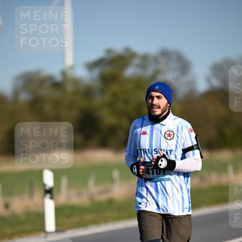 06.04.2025 - 44. Internationalen Wilhelmsburger Insellauf Dr. Thomas Lammeyer http://msf.ph/oto/7563113 06.04.2025 09:38:03 Laufen 4101 meine-sportfotos.de