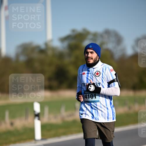 06.04.2025 - 44. Internationalen Wilhelmsburger Insellauf Dr. Thomas Lammeyer http://msf.ph/oto/7563117 06.04.2025 09:38:04 Laufen 4101 meine-sportfotos.de
