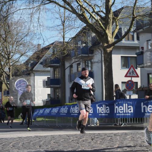 06.04.2025 - 44. Internationalen Wilhelmsburger Insellauf Luisa Fischer http://msf.ph/oto/7563128 06.04.2025 10:33:02 Ziel 3234, 3747, 3564, 4, 440 meine-sportfotos.de