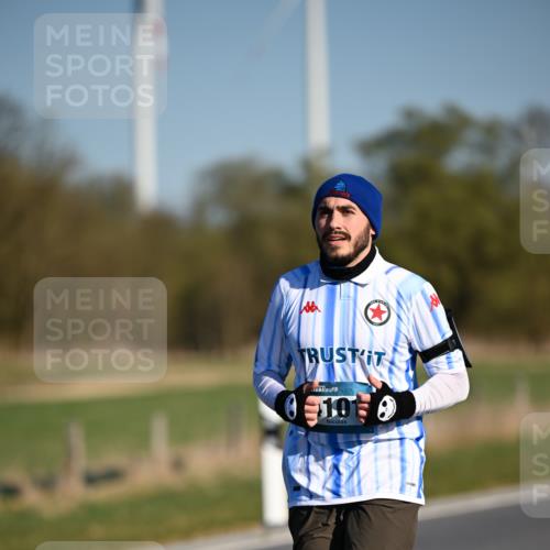 06.04.2025 - 44. Internationalen Wilhelmsburger Insellauf Dr. Thomas Lammeyer http://msf.ph/oto/7563130 06.04.2025 09:38:04 Laufen 109 meine-sportfotos.de