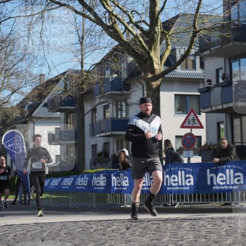 06.04.2025 - 44. Internationalen Wilhelmsburger Insellauf Luisa Fischer http://msf.ph/oto/7563136 06.04.2025 10:33:03 Ziel 3234, 2747, 7, 3564 meine-sportfotos.de