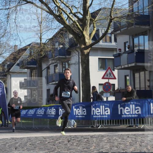 06.04.2025 - 44. Internationalen Wilhelmsburger Insellauf Luisa Fischer http://msf.ph/oto/7563155 06.04.2025 10:33:04 Ziel 3234, 3564 meine-sportfotos.de