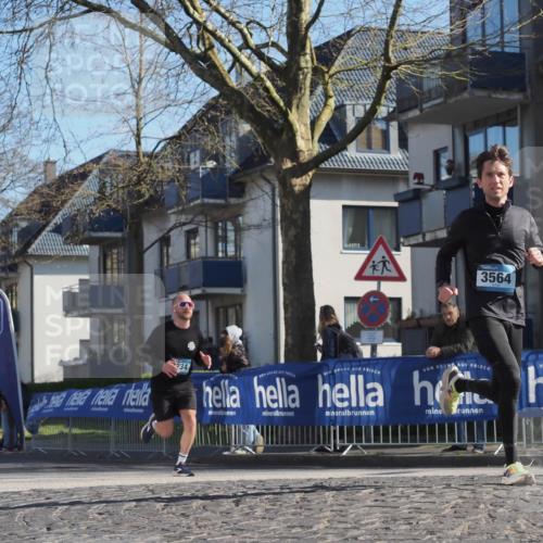 06.04.2025 - 44. Internationalen Wilhelmsburger Insellauf Luisa Fischer http://msf.ph/oto/7563181 06.04.2025 10:33:05 Ziel 234, 3564 meine-sportfotos.de