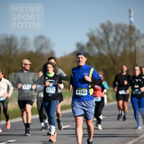 06.04.2025 - 44. Internationalen Wilhelmsburger Insellauf Dr. Thomas Lammeyer http://msf.ph/oto/7563286 06.04.2025 09:38:14 Laufen 5173, 676, 4163 meine-sportfotos.de